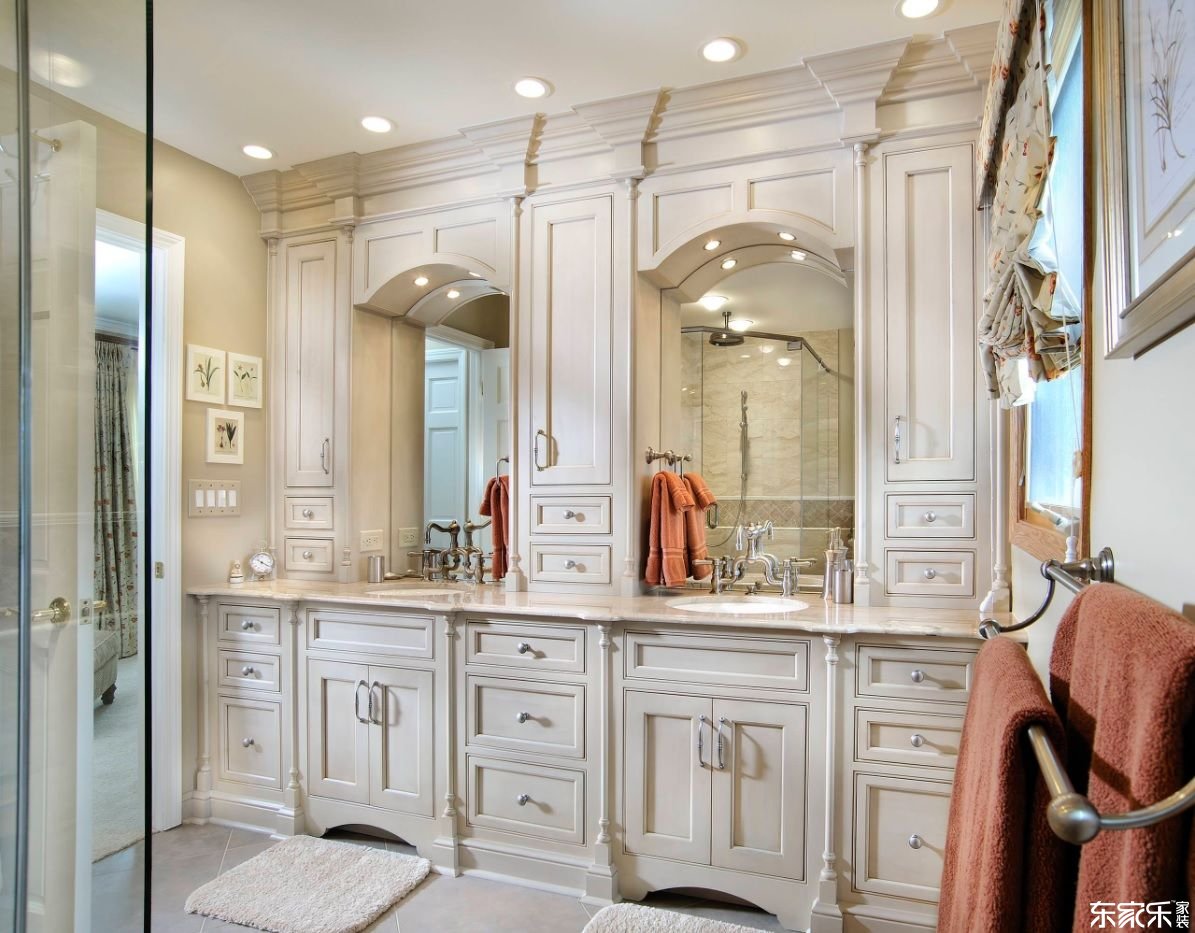 主浴室設想理念與實在的室內照片