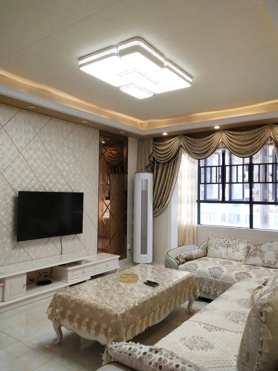 湘潭麓谷林語90平米北歐奢華氣概裝修案例